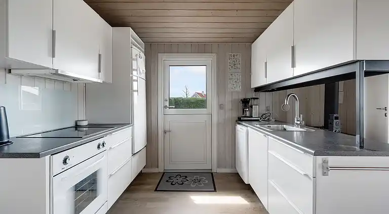 Vakre solnedganger 100 meter fra stranden