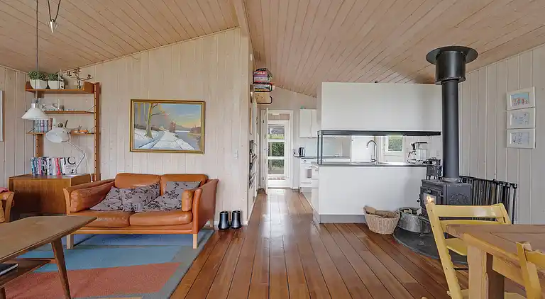 Vakre solnedganger 100 meter fra stranden