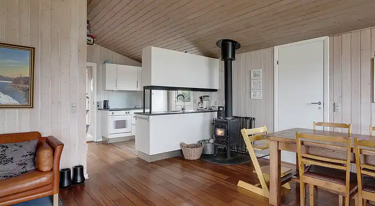 Vakre solnedganger 100 meter fra stranden