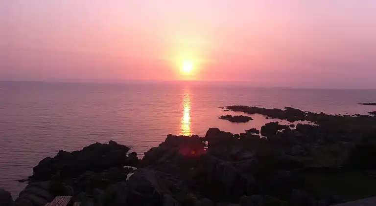 Holiday apartment with sea view on the cliffs