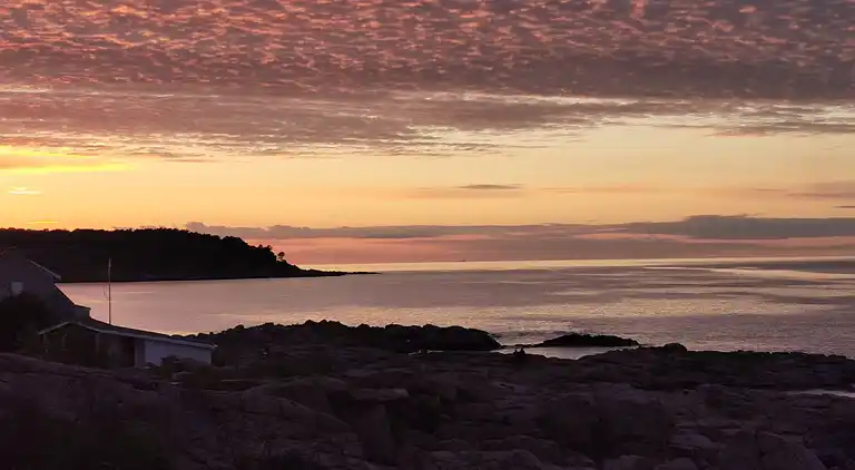 Holiday apartment with sea view on the cliffs