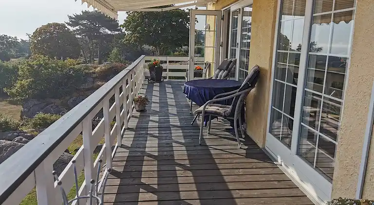 Holiday apartment with sea view on the cliffs