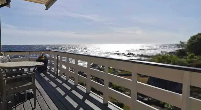 Holiday apartment with sea view on the cliffs