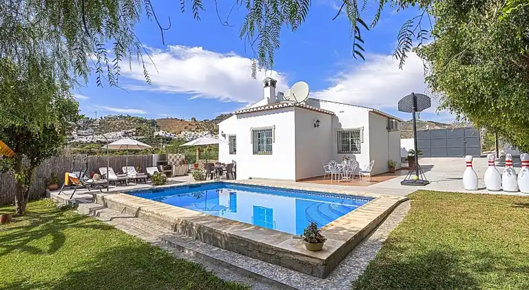 Villamanuelg in Nerja