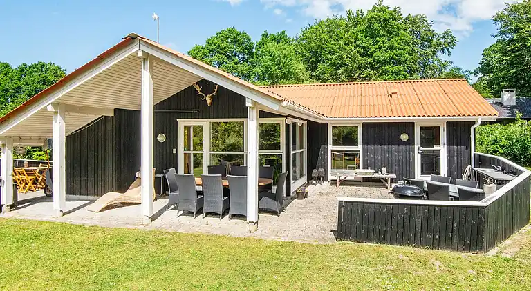 Holiday home in Fjellerup Strand