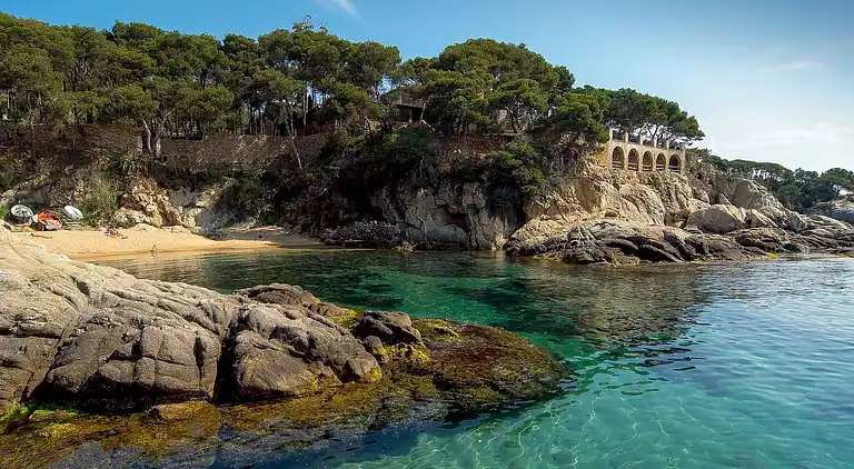 Bel Appartement, Piscine et Plage