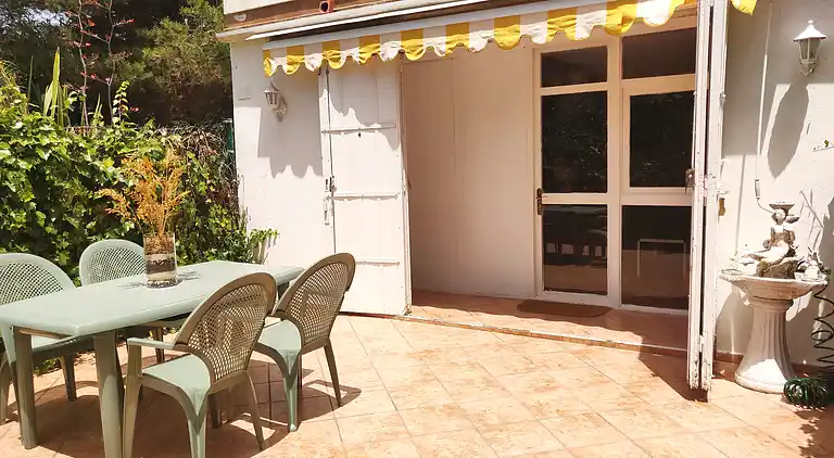 Bel Appartement, Piscine et Plage