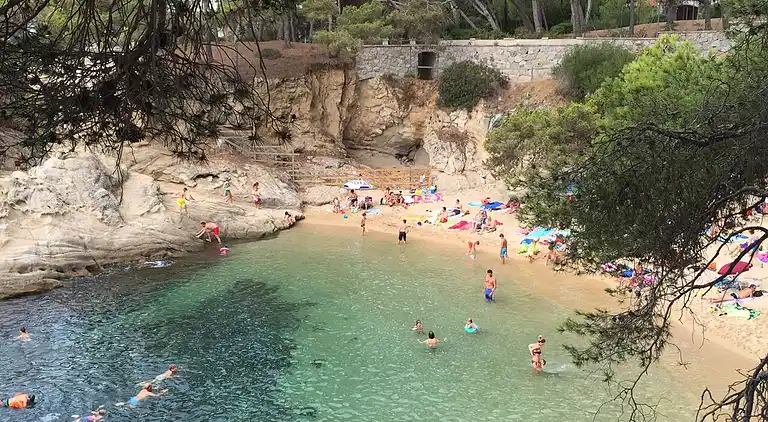 Bel Appartement, Piscine et Plage