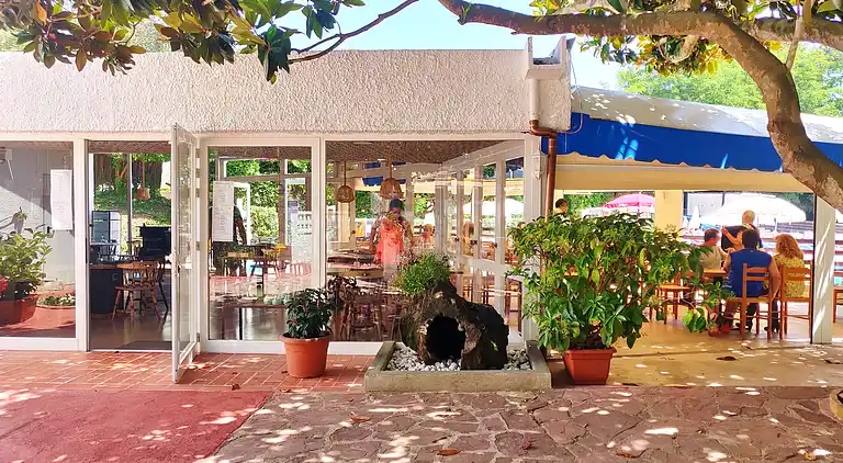 Bel Appartement, Piscine et Plage