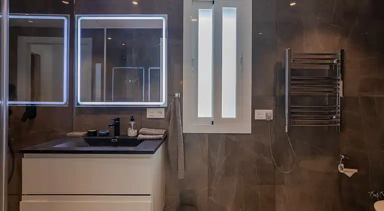 Modern Villa near beach