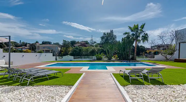 Modern Villa near beach