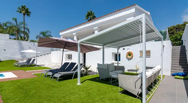 Modern Villa near beach