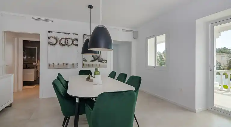 Modern Villa near beach