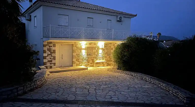 Villa in Kamaria