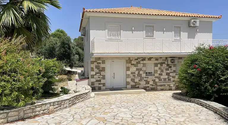 Villa in Kamaria