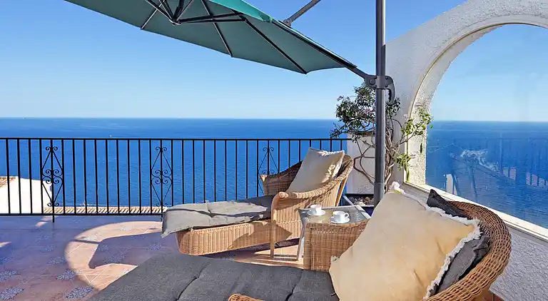 Beautiful villa with views & private heated pool☀️🏝