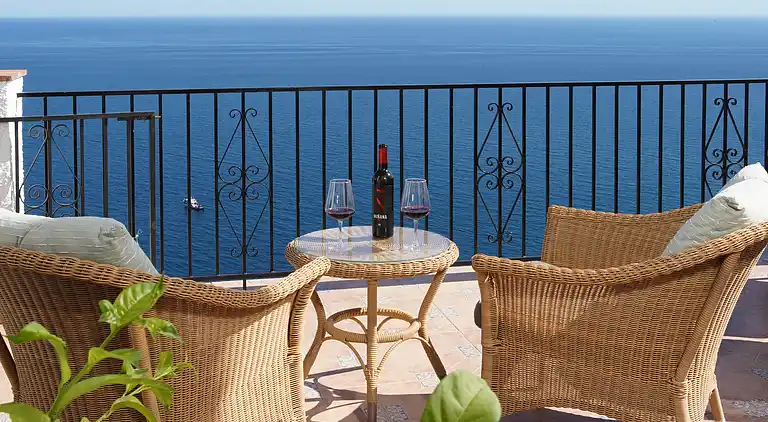 Beautiful villa with views & private heated pool☀️🏝