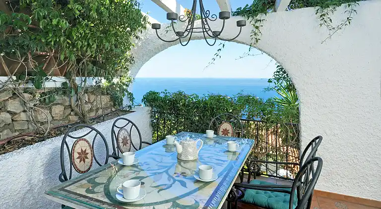 Beautiful villa with views & private heated pool☀️🏝