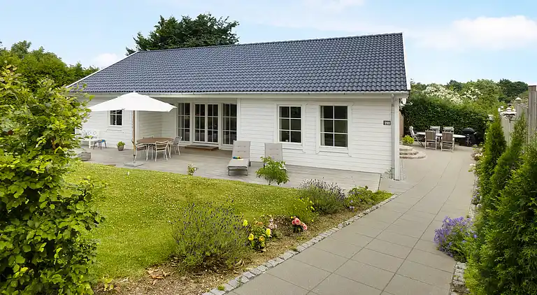 New and cozy house by the beach and forest