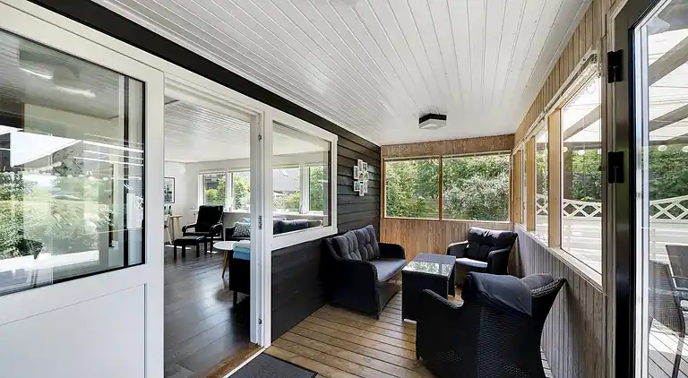 Nydelig feriehus nær strand og natur