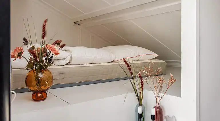 3 vær.renoveret st.+1.sal