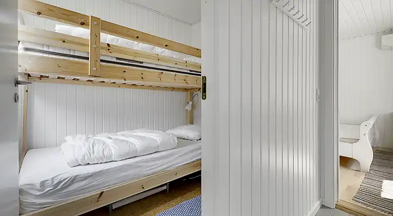 Naturskønt sommerhus nær skov og strand