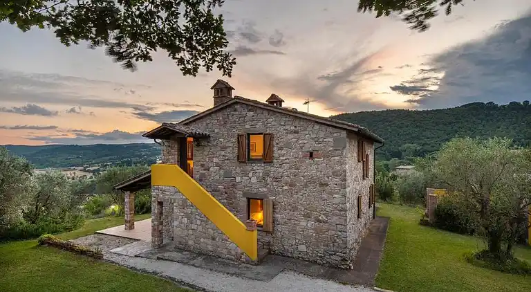Villa Lavanda Todi, property with private pool in Umbria