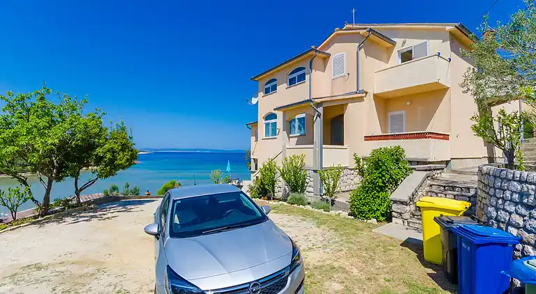 Ferielejlighed i Kampor