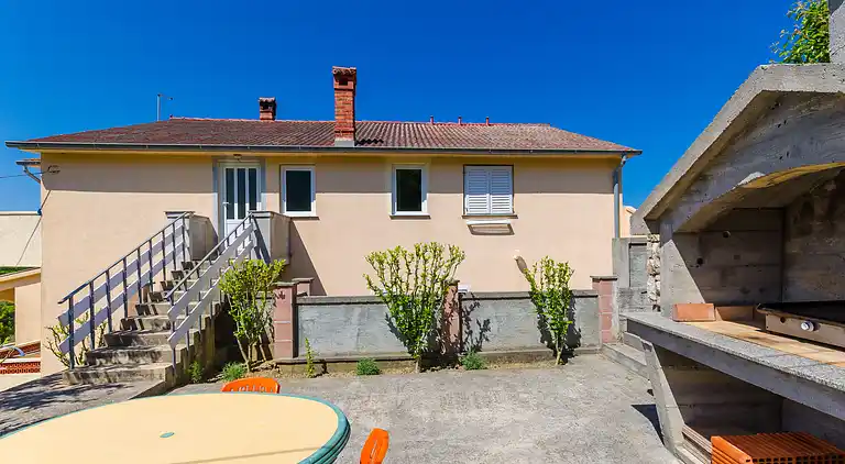 Ferielejlighed i Kampor