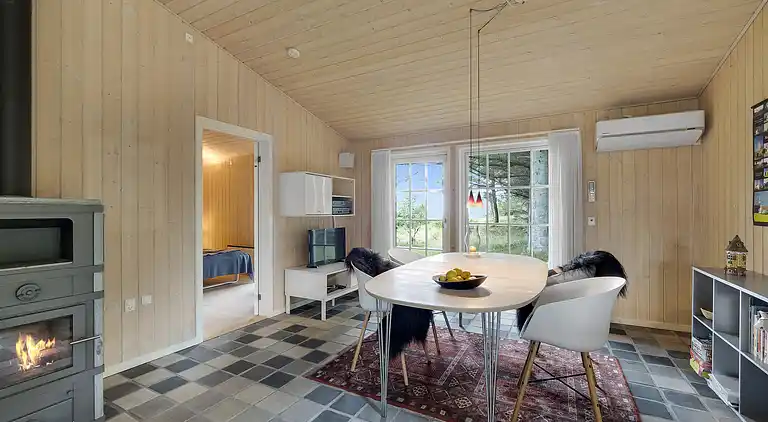 Skønt hus i 1. række til vandet i skøn natur