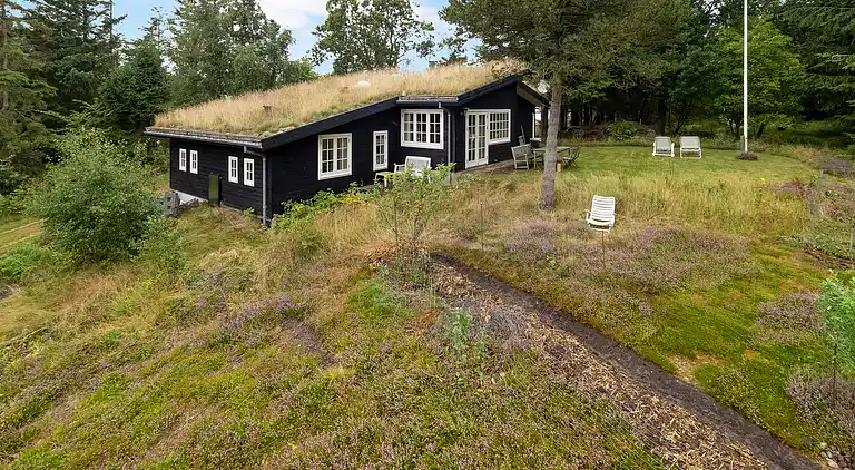 Skønt hus i 1. række til vandet i skøn natur