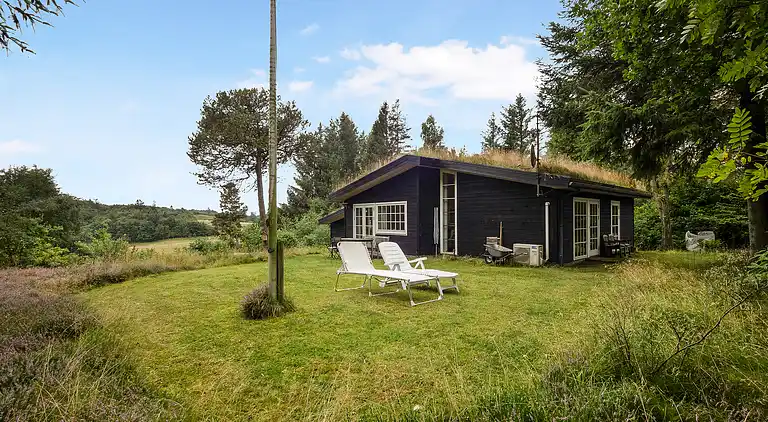 Skønt hus i 1. række til vandet i skøn natur