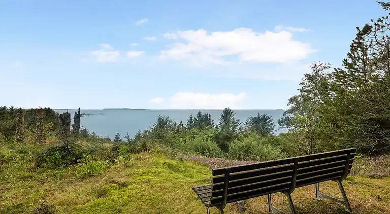 Skønt hus i 1. række til vandet i skøn natur