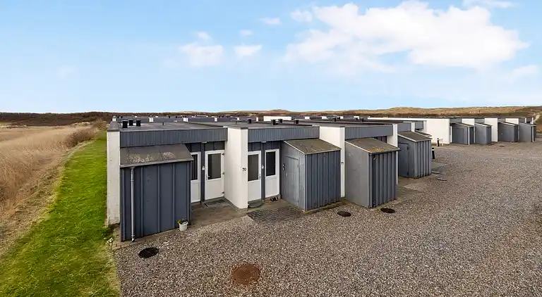 Holiday home in the first row to the North Sea