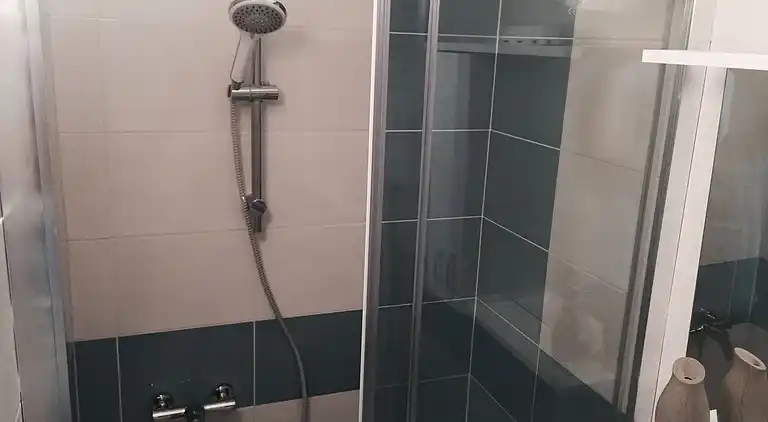 Ferielejlighed i Podstrana