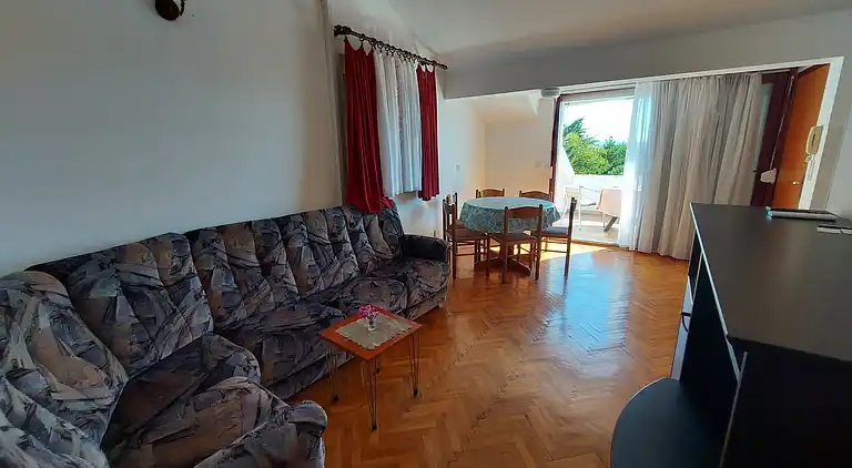 Ferielejlighed i Jadranovo