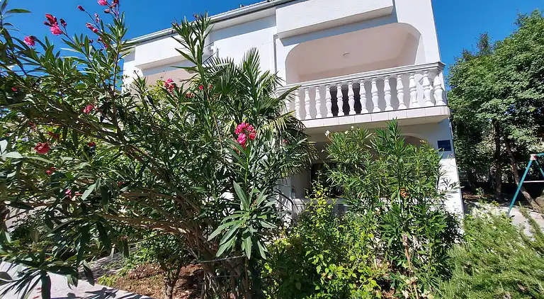 Ferielejlighed i Jadranovo