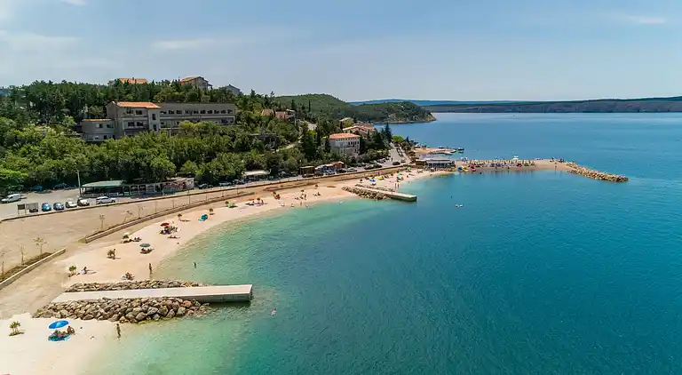 Ferielejlighed i Jadranovo