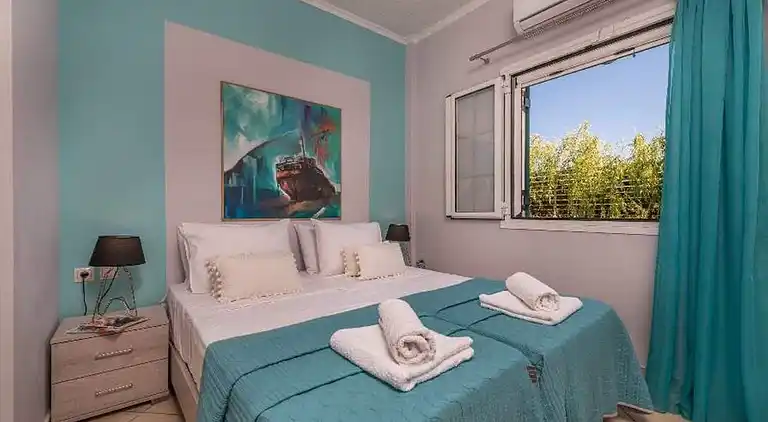 Madini Luxury villa with private swimming pool