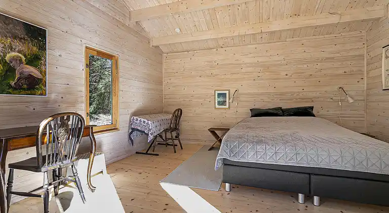 Natursmukt sommerhus nær skov og strand