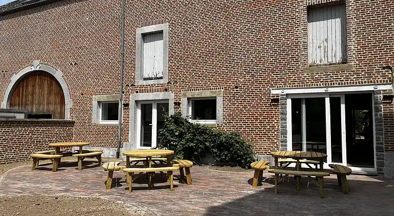 Farm house in Houyet