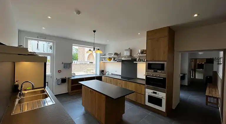 Farm house in Houyet