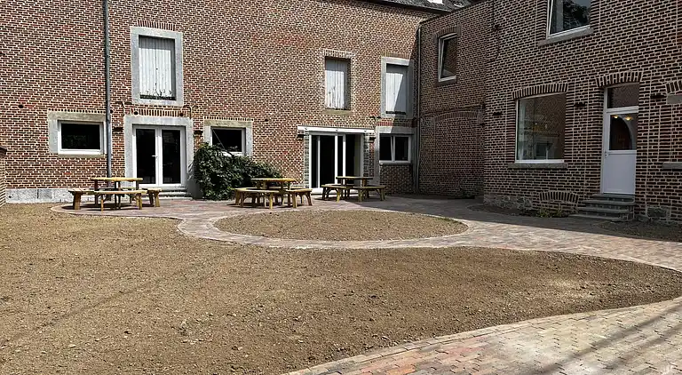 Farm house in Houyet