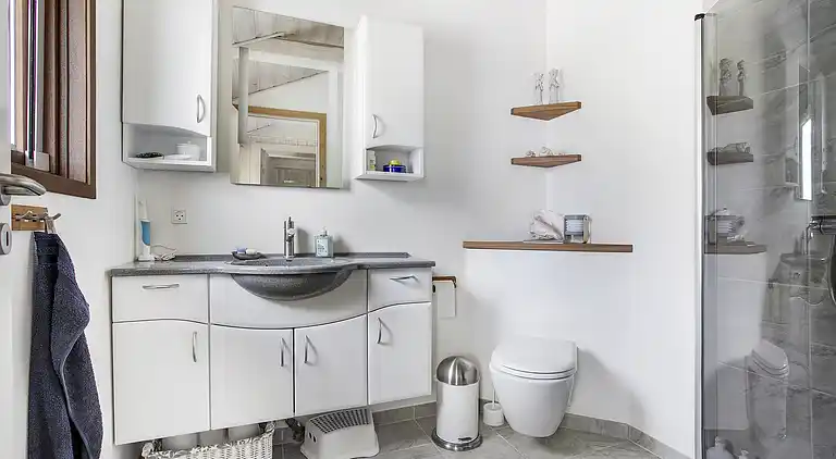 Lyst sommerhus 300 meter fra stranden