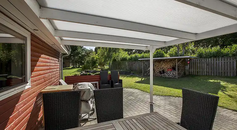 Lyst sommerhus 300 meter fra stranden