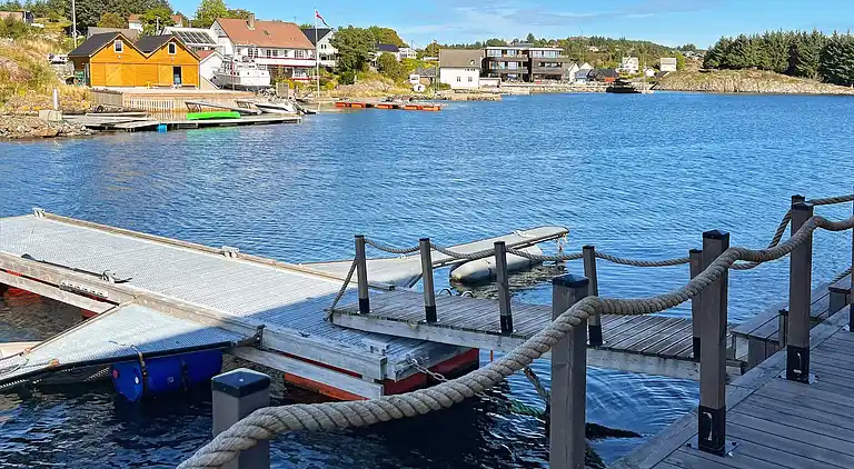 Semesterbostad i Melandsvågen