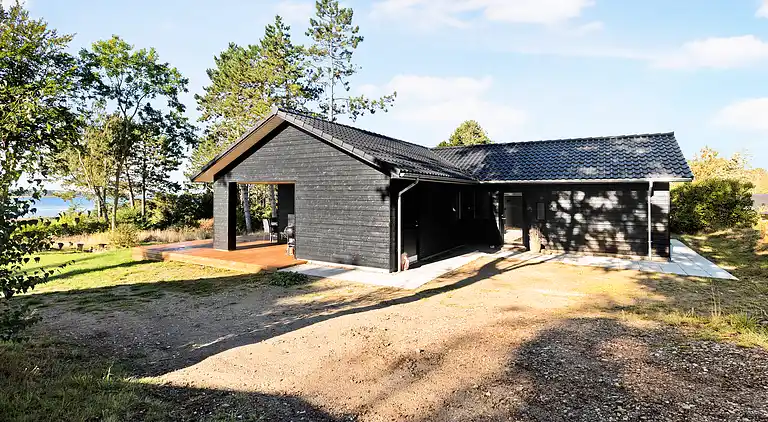 Nyt sommerhus fra 2021 med havudsigt