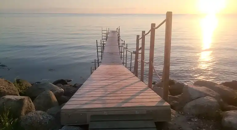 Hyggeligt sommerhus på Langeland – 300 m til hav