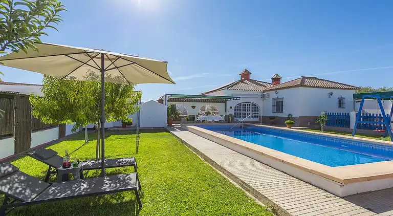 "Entre Olivos" Holiday Home in Seville countryside