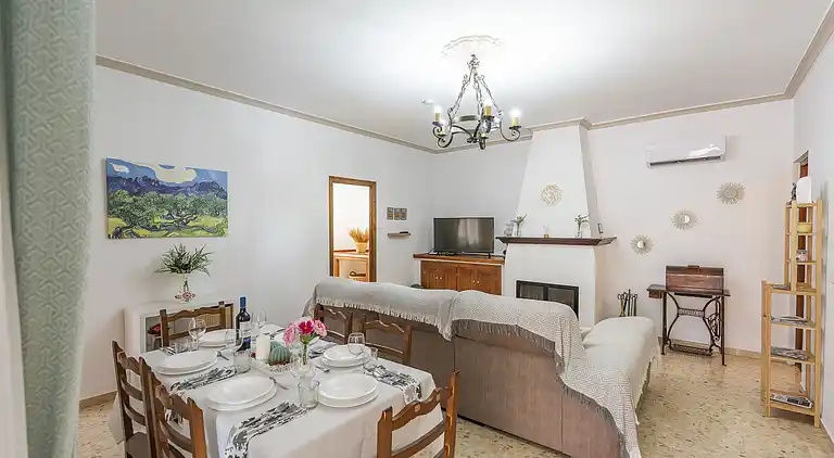 "Entre Olivos" Holiday Home in Seville countryside